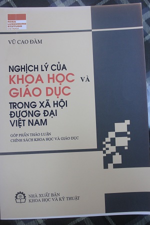 Nghịch lý của Khoa học và Giáo dục trong xã hội đương đại Việt Nam